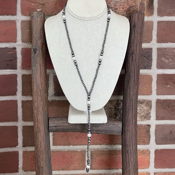 Red Saguaro Trading Post Jewelry - Navajo Style Pearl Lariat Necklace with White Faux Pearls